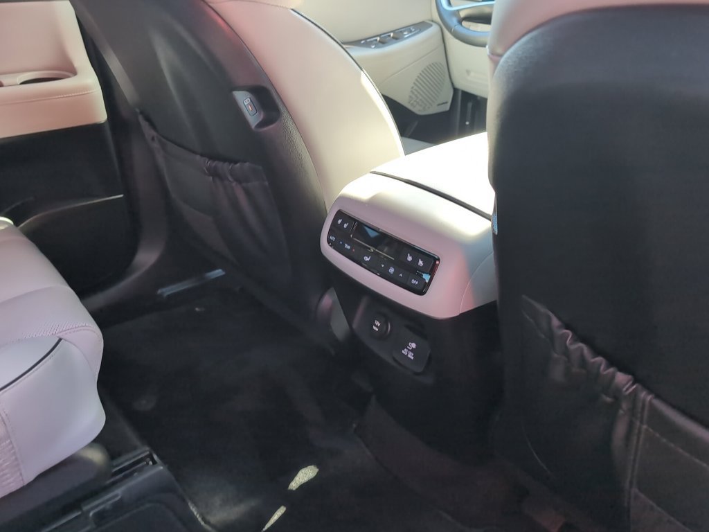Used 2024 Hyundai Palisade SEL w/ Premium Package AWD/4WD image 7