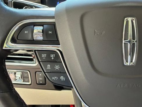 Used 2022 Lincoln Navigator Black Label AWD/4WD image 38