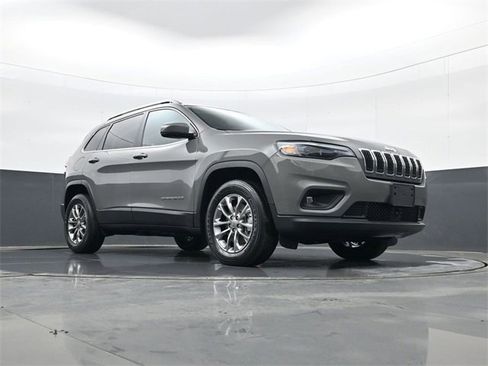 Used 2020 Jeep Cherokee Latitude Lux w/ Comfort/Convenience Group image 23