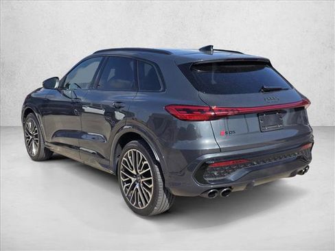 Certified 2025 Audi SQ5 Premium Plus w/ Premium Plus Package image 7