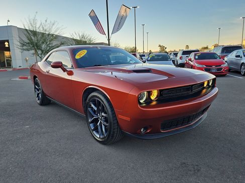 Used 2023 Dodge Challenger SXT w/ Blacktop Package image 7