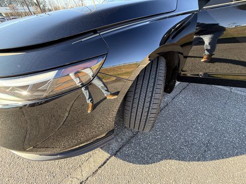 Used 2024 Honda Accord EX image 11