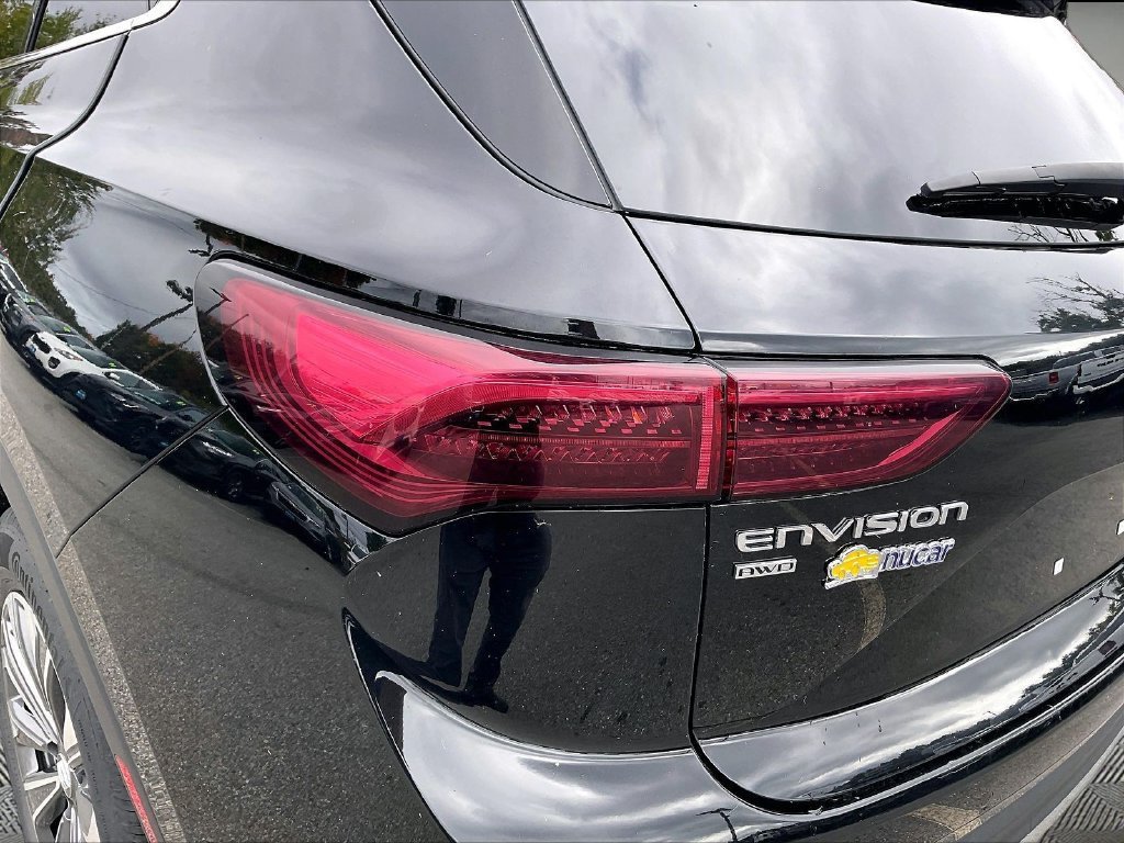 Used 2024 Buick Envision Preferred AWD/4WD image 31