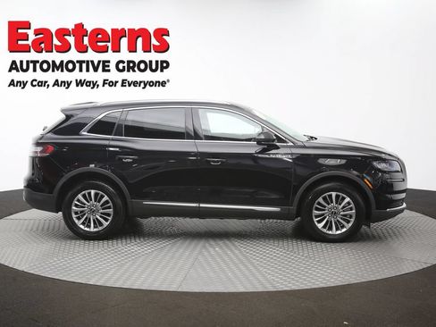 Used 2022 Lincoln Nautilus AWD w/ Premium Package image 45