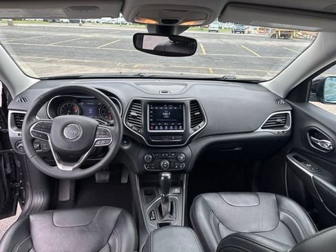Used 2022 Jeep Cherokee Latitude Lux FWD image 12