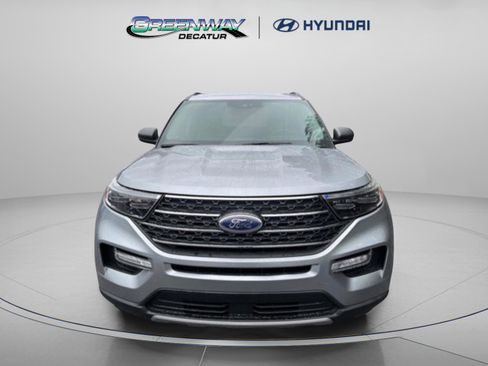 Used 2023 Ford Explorer XLT w/ Equipment Group 202A image 2