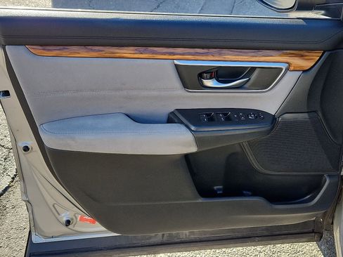 Used 2017 Honda CR-V EX image 15