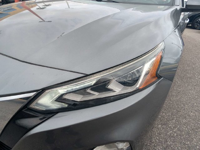 Used 2022 Nissan Altima 2.5 SV FWD image 9