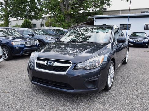 Used 2014 Subaru Impreza 2.0i Premium AWD/4WD image 2