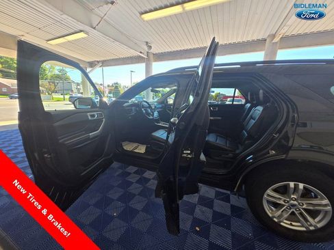 Used 2022 Ford Explorer XLT w/ Equipment Group 202A image 25