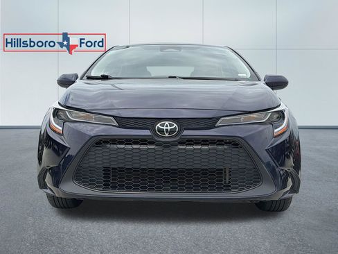 Used 2024 Toyota Corolla LE FWD image 2