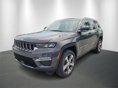 New 2025 Jeep Grand Cherokee Limited image 2