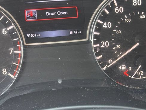 Used 2017 Nissan Pathfinder SL AWD/4WD image 15