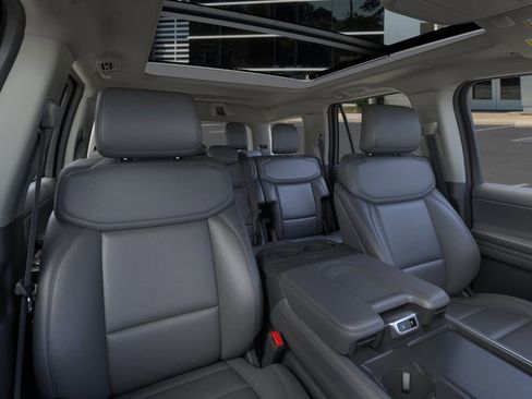 New 2026 Ford Expedition Active AWD/4WD image 10