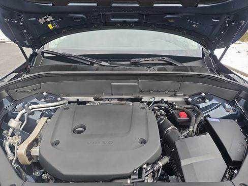 Used 2025 Volvo XC90 B6 Plus w/ Protection Package Premier image 36