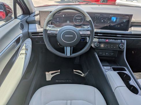 Certified 2025 Hyundai Sonata SEL FWD image 15