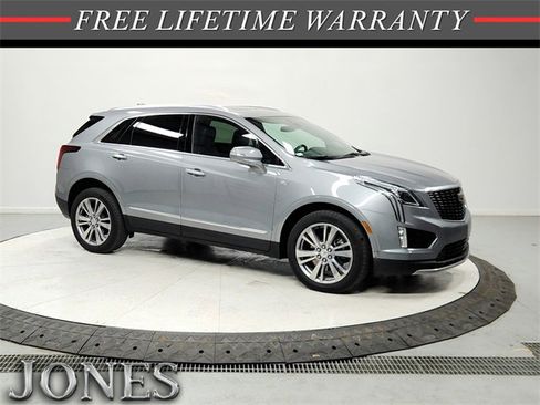Used 2024 Cadillac XT5 Premium Luxury image 1