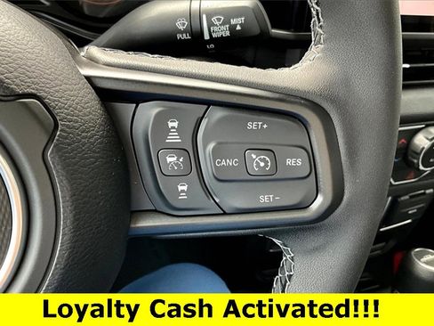 New 2025 Jeep Gladiator Sport image 19