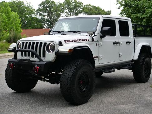 Used 2021 Jeep Gladiator Rubicon AWD/4WD image 6