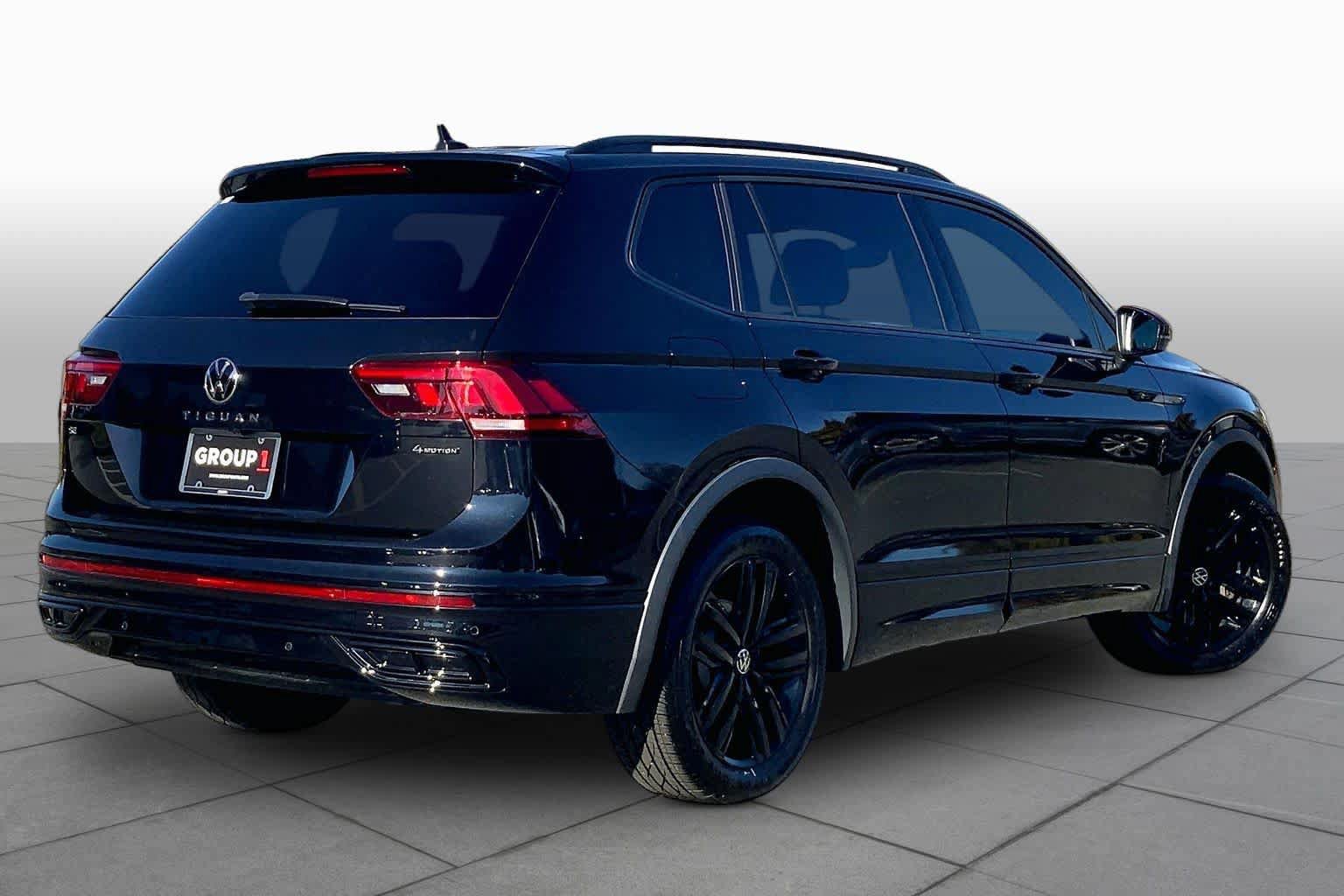 Used 2022 Volkswagen Tiguan SE R-Line AWD/4WD image 13