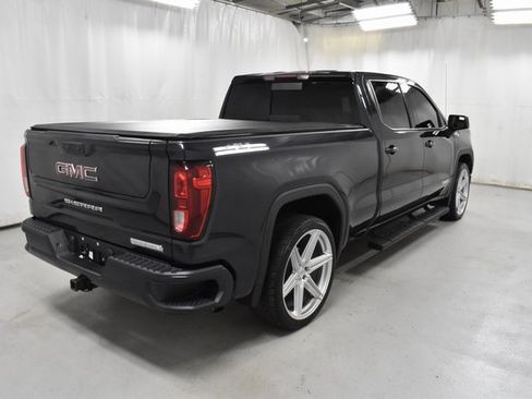 Used 2022 GMC Sierra 1500 Elevation w/ Preferred Package image 5