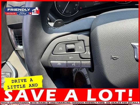 Used 2023 Cadillac XT4 Luxury image 17