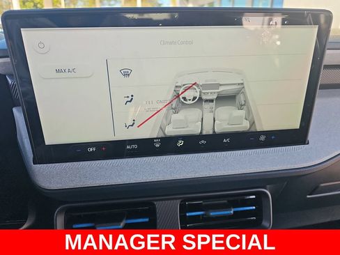 New 2026 Ford Maverick XLT FWD image 20