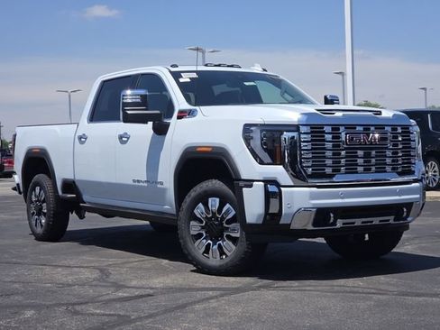New 2026 GMC Sierra 2500 Denali w/ Denali Reserve Package AWD/4WD image 2