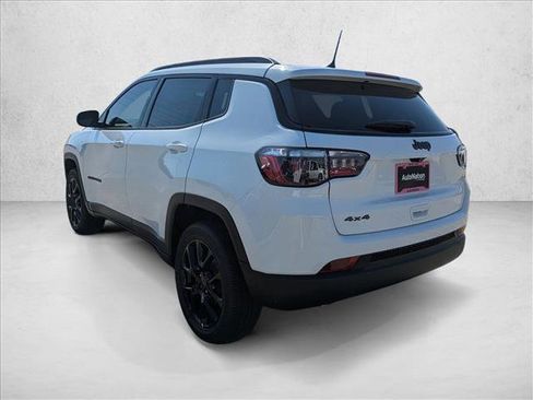 New 2026 Jeep Compass Latitude image 7