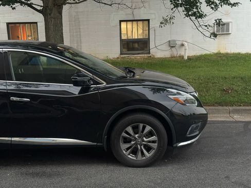 Used 2018 Nissan Murano S image 8