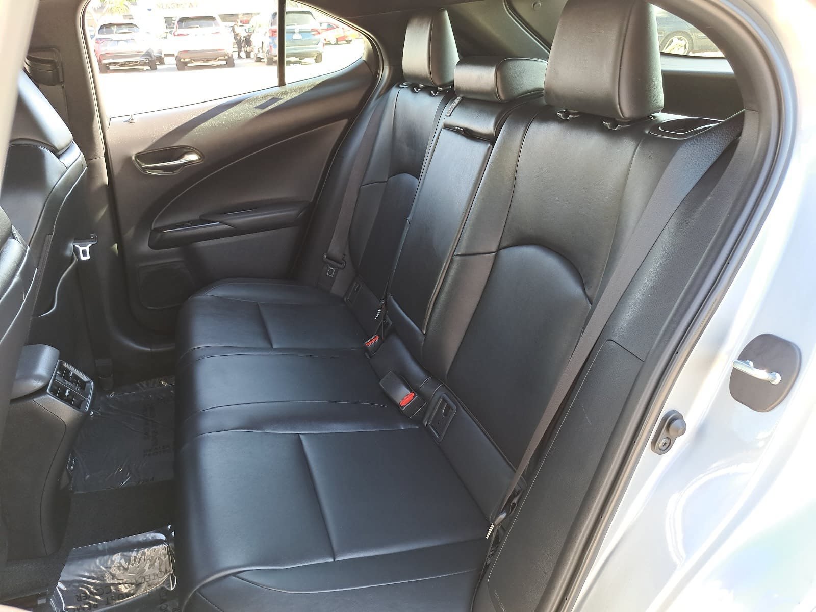 Used 2024 Lexus UX 250h F Sport FWD image 16