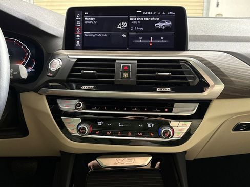 Used 2021 BMW X3 xDrive30i w/ Premium Package image 16