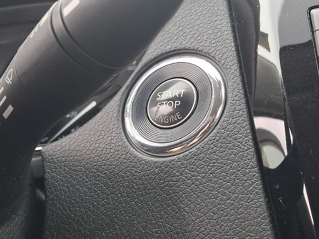 Used 2017 Nissan Rogue SL AWD/4WD image 23
