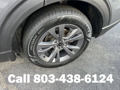 Used 2023 Ford Explorer XLT w/ Equipment Group 202A RWD image 28