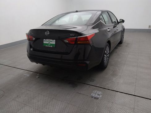 Used 2024 Nissan Altima 2.5 SV image 7