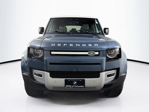 Used 2024 Land Rover Defender 110 SE AWD/4WD image 2