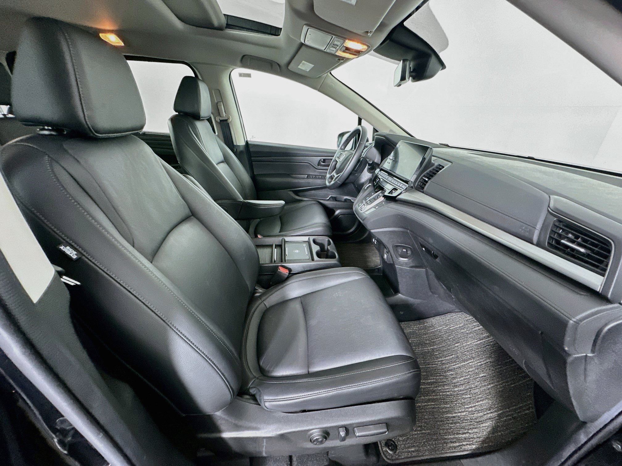 Used 2025 Honda Odyssey EX-L image 32