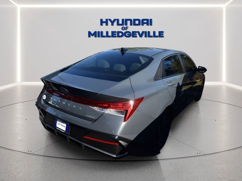 New 2026 Hyundai Elantra Limited FWD image 3