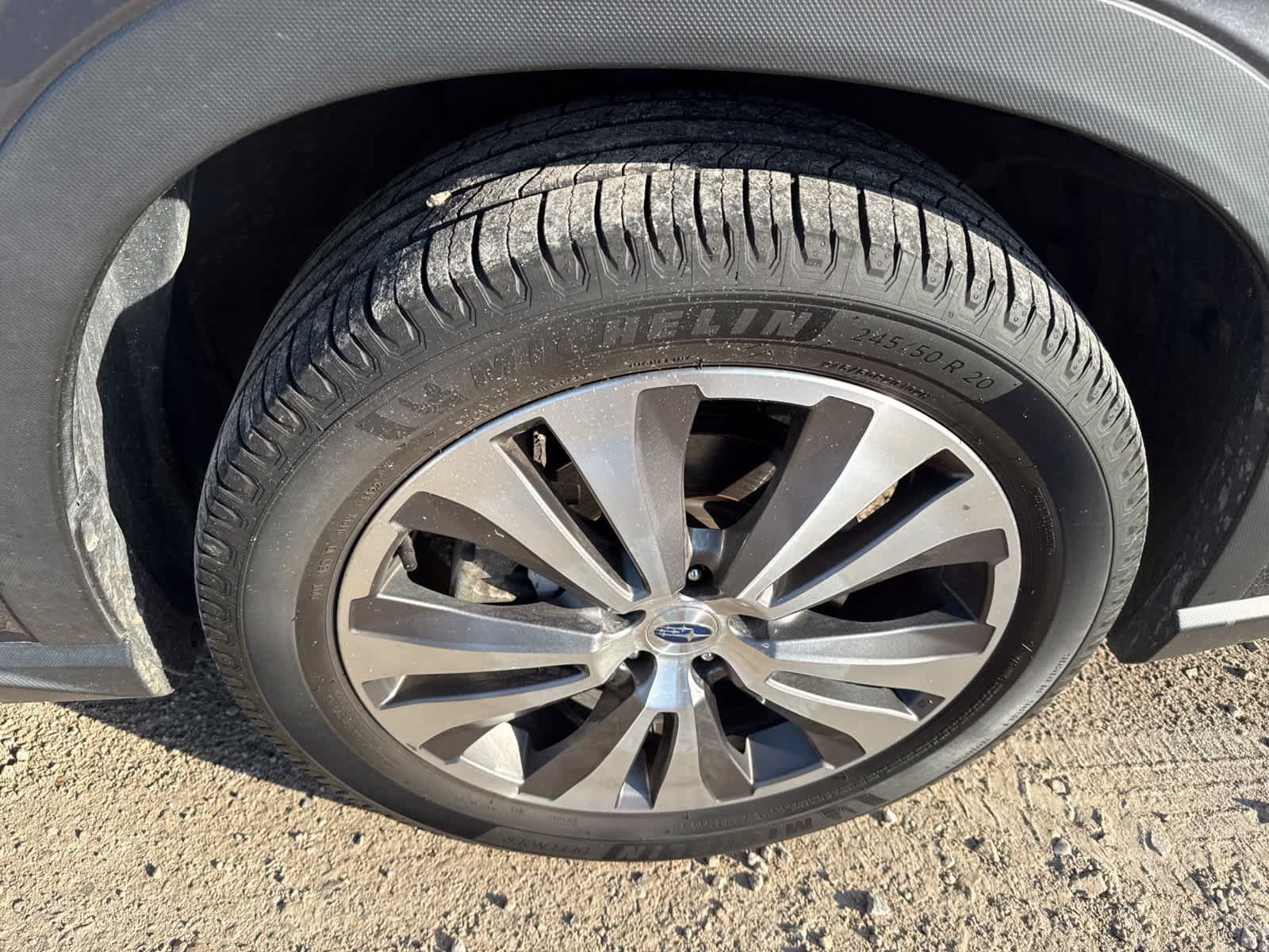 Used 2020 Subaru Ascent Limited w/ Technology Package AWD/4WD image 5