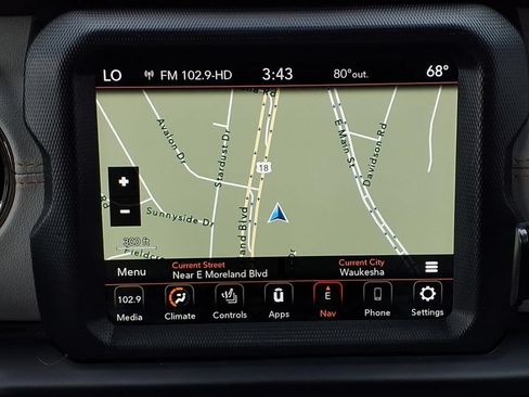 Used 2021 Jeep Wrangler Unlimited Sahara AWD/4WD image 15