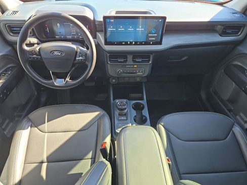 Used 2025 Ford Maverick Lobo image 11