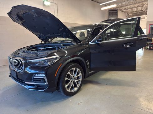 Used 2019 BMW X5 xDrive40i w/ Convenience Package AWD/4WD image 9
