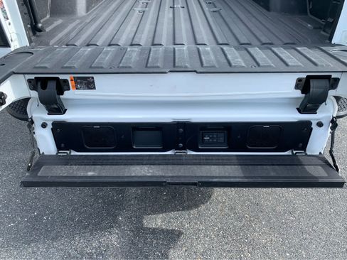 Used 2025 GMC Sierra 2500 AT4X AWD/4WD image 6