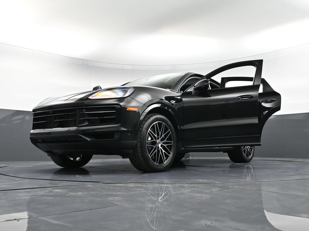Certified 2026 Porsche Cayenne E-Hybrid Coupe AWD/4WD image 39