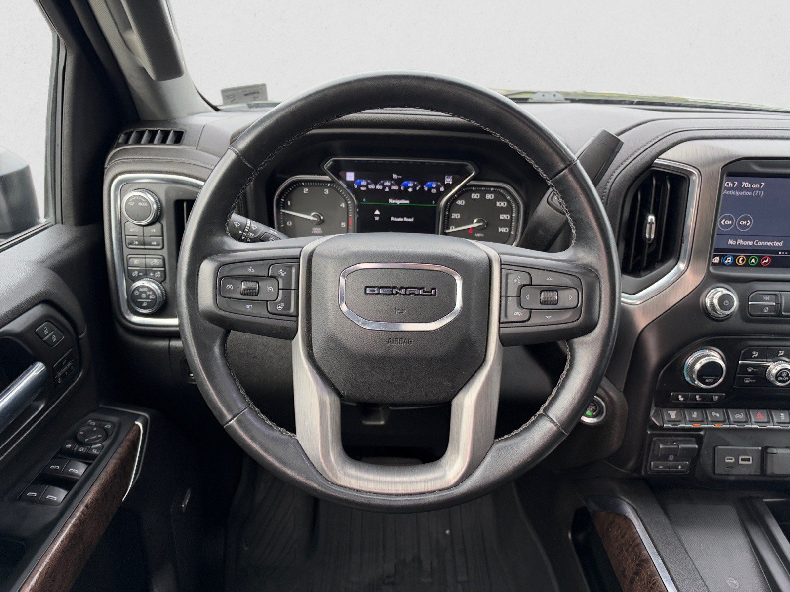Used 2023 GMC Sierra 3500 Denali AWD/4WD image 15