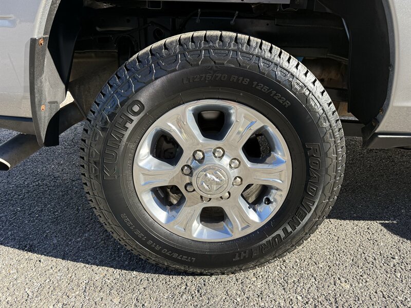 Used 2023 RAM 2500 Big Horn w/ Level 1 Equipment Group AWD/4WD image 19