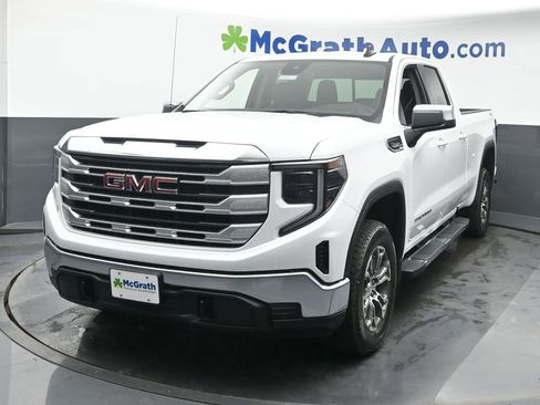 New 2026 GMC Sierra 1500 SLE w/ Preferred Package image 17