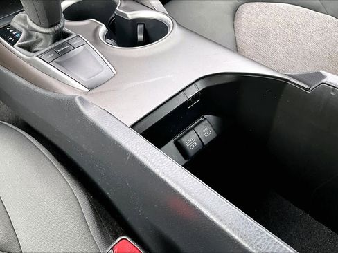 Used 2023 Toyota Camry LE FWD image 35