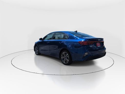 Used 2023 Kia Forte LXS FWD image 6