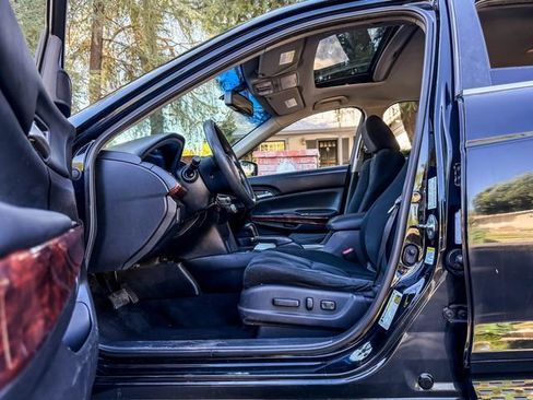 Used 2012 Honda Crosstour EX image 22